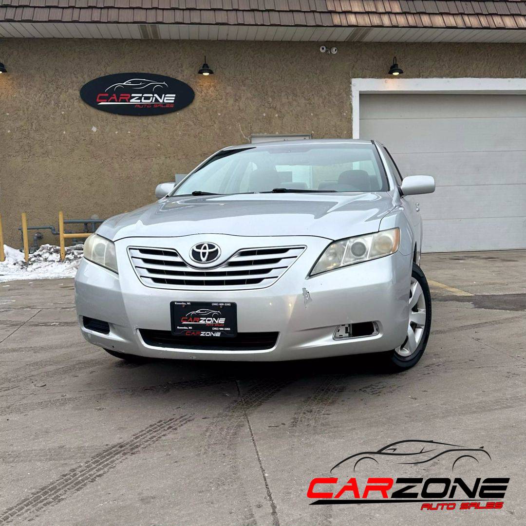 2007 Toyota Camry LE V6 — Sedan — 184,985 mi — Kenosha, WI
