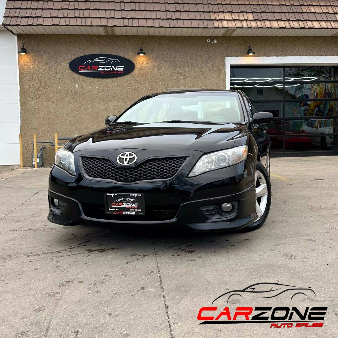 2011 Toyota Camry SE — Sedan — 91,909 mi — Kenosha, WI
