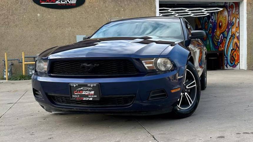 2012 Ford Mustang V6 Premium — Coupe — 108,641 mi — Kenosha, WI
