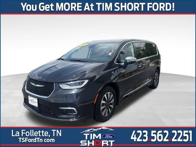 2023 Chrysler Pacifica Hybrid Limited — Minivan — 62,496 mi — La Follette, TN