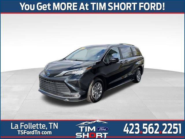 2023 Toyota Sienna XLE — Minivan — 70,199 mi — La Follette, TN