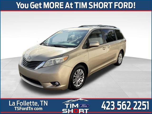 2011 Toyota Sienna Base — Minivan — 180,187 mi — La Follette, TN