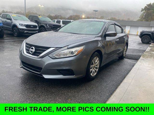 2016 Nissan Altima 2.5 S — Sedan — 203,462 mi — La Follette, TN