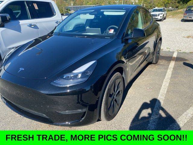 2024 Tesla Model Y Long Range — SUV — 4,840 mi — La Follette, TN