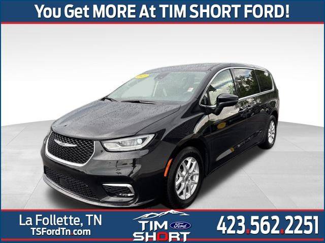 2023 Chrysler Pacifica Touring L — Minivan — 61,369 mi — La Follette, TN