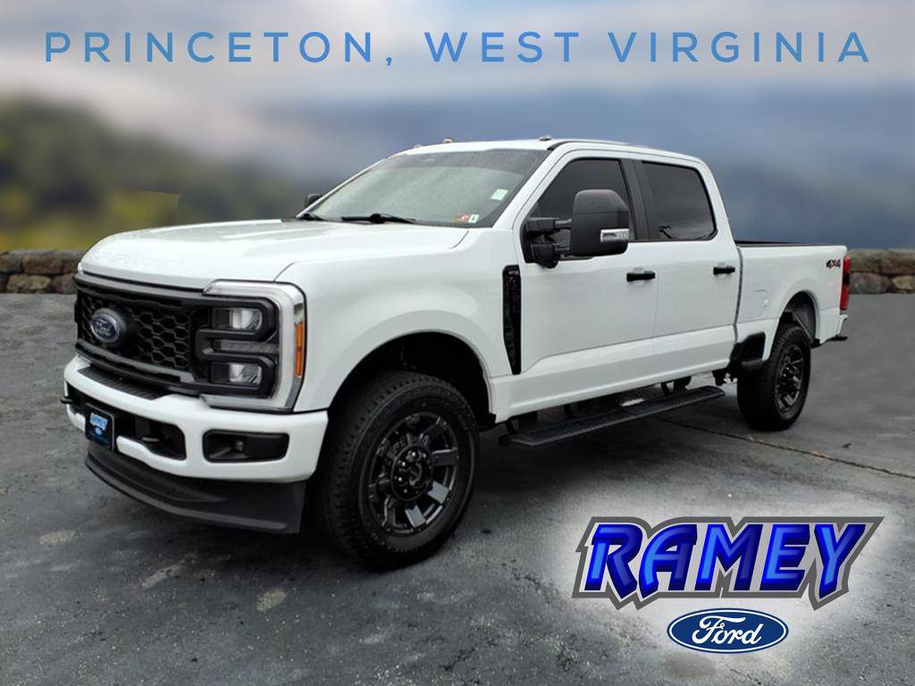 2023 Ford Super Duty F-250 XL — Pickup Truck — 13,895 mi — Princeton, WV