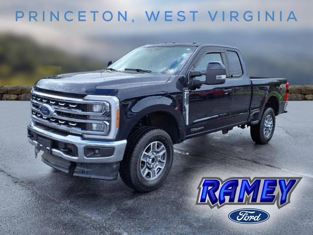 2023 Ford Super Duty F-350 LARIAT — Pickup Truck — 28,005 mi — Princeton, WV