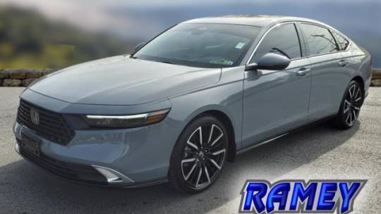 2023 Honda Accord Hybrid Touring — Sedan — 17,622 mi — Princeton, WV