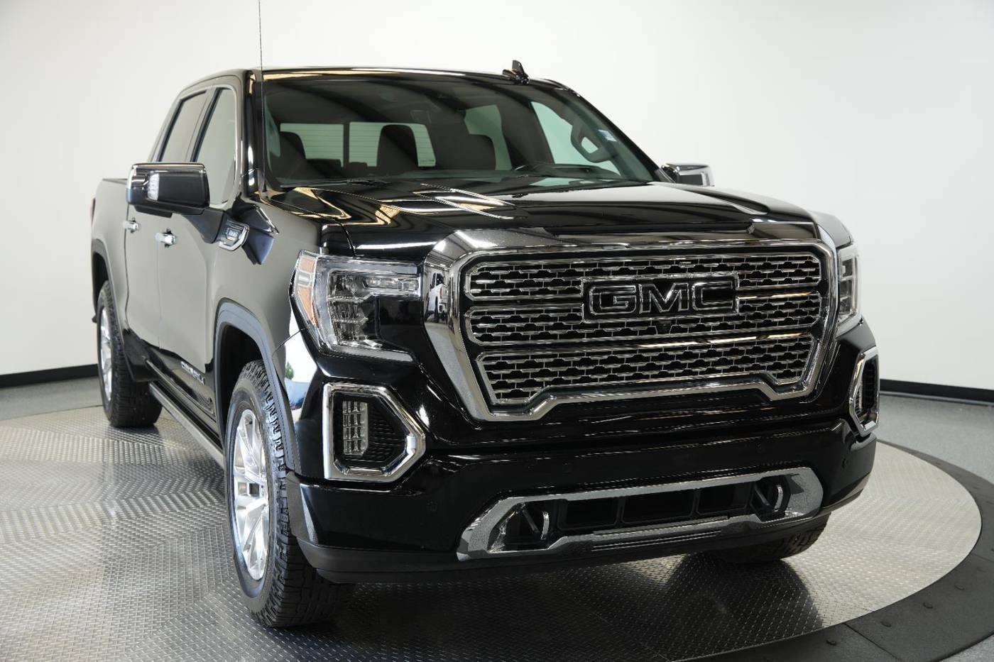 2021 GMC Sierra 1500 Denali — Pickup Truck — 45,645 mi — Kansas City, KS