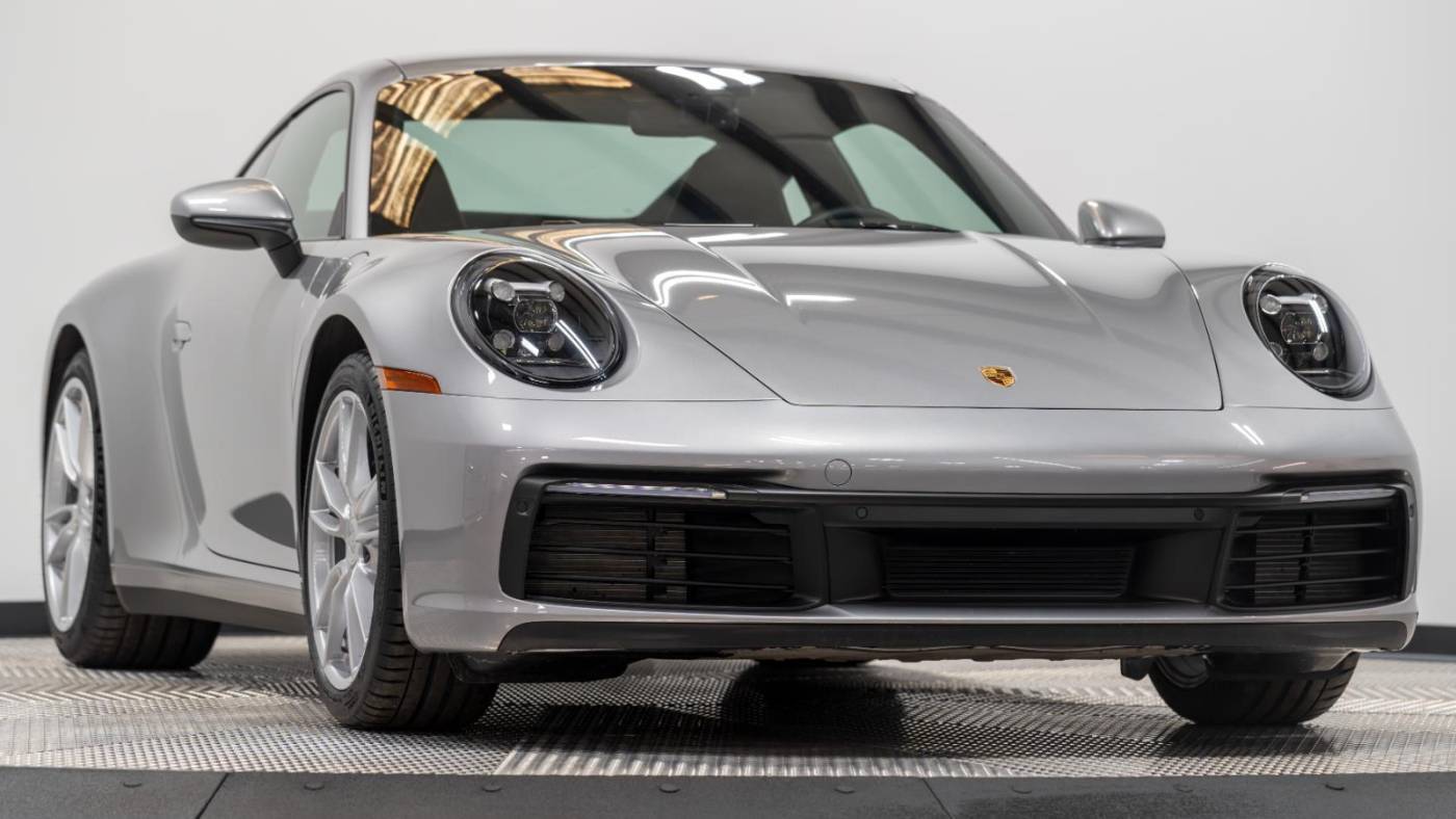 2020 Porsche 911 Carrera — Coupe — 4,478 mi — Kansas City, KS