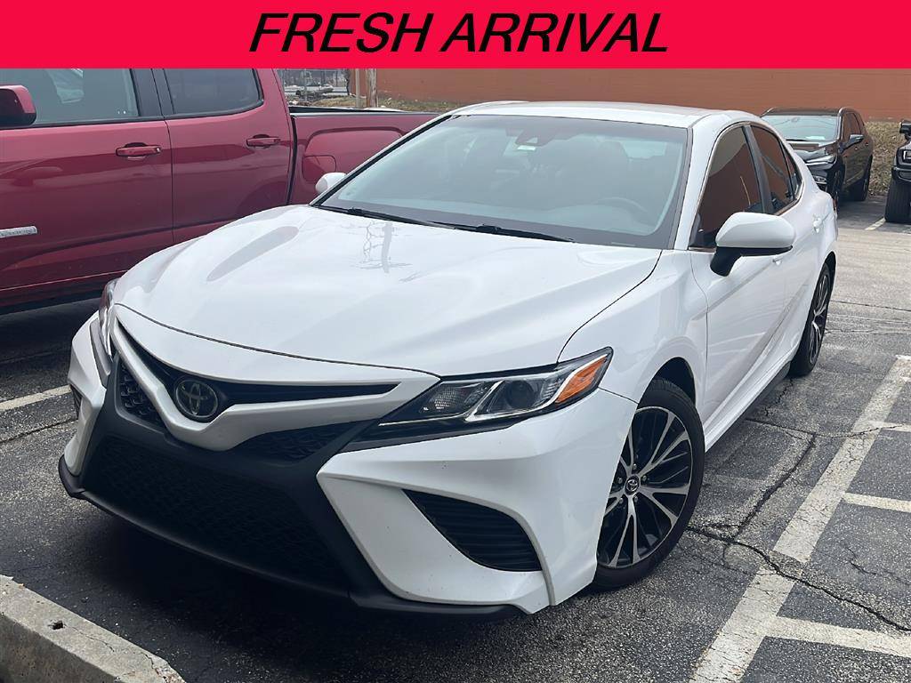 2018 Toyota Camry SE — Sedan — 74,756 mi — Kansas City, KS