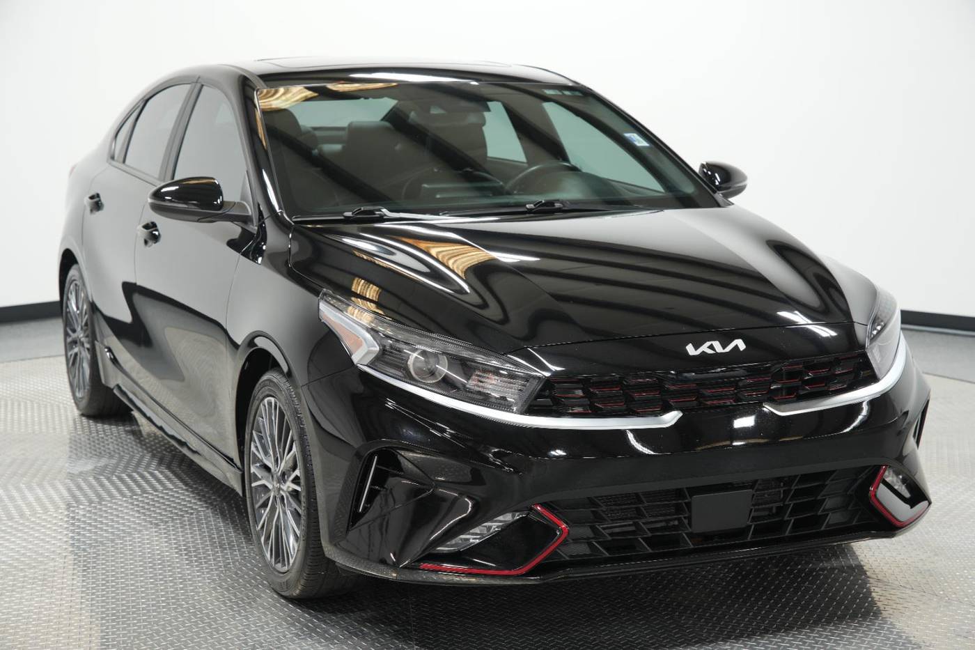 2024 Kia Forte GT-Line — Sedan — 18,325 mi — Kansas City, KS