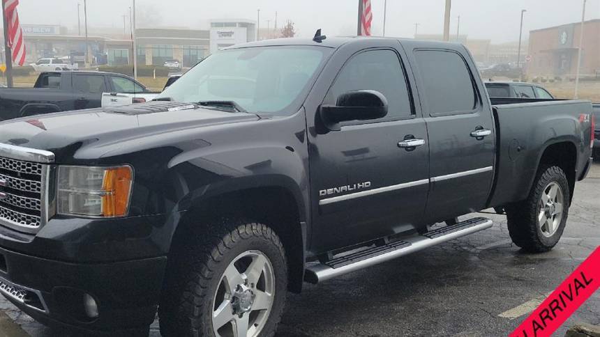 2013 GMC Sierra 2500HD Denali — Pickup Truck — 76,180 mi — Kansas City, KS