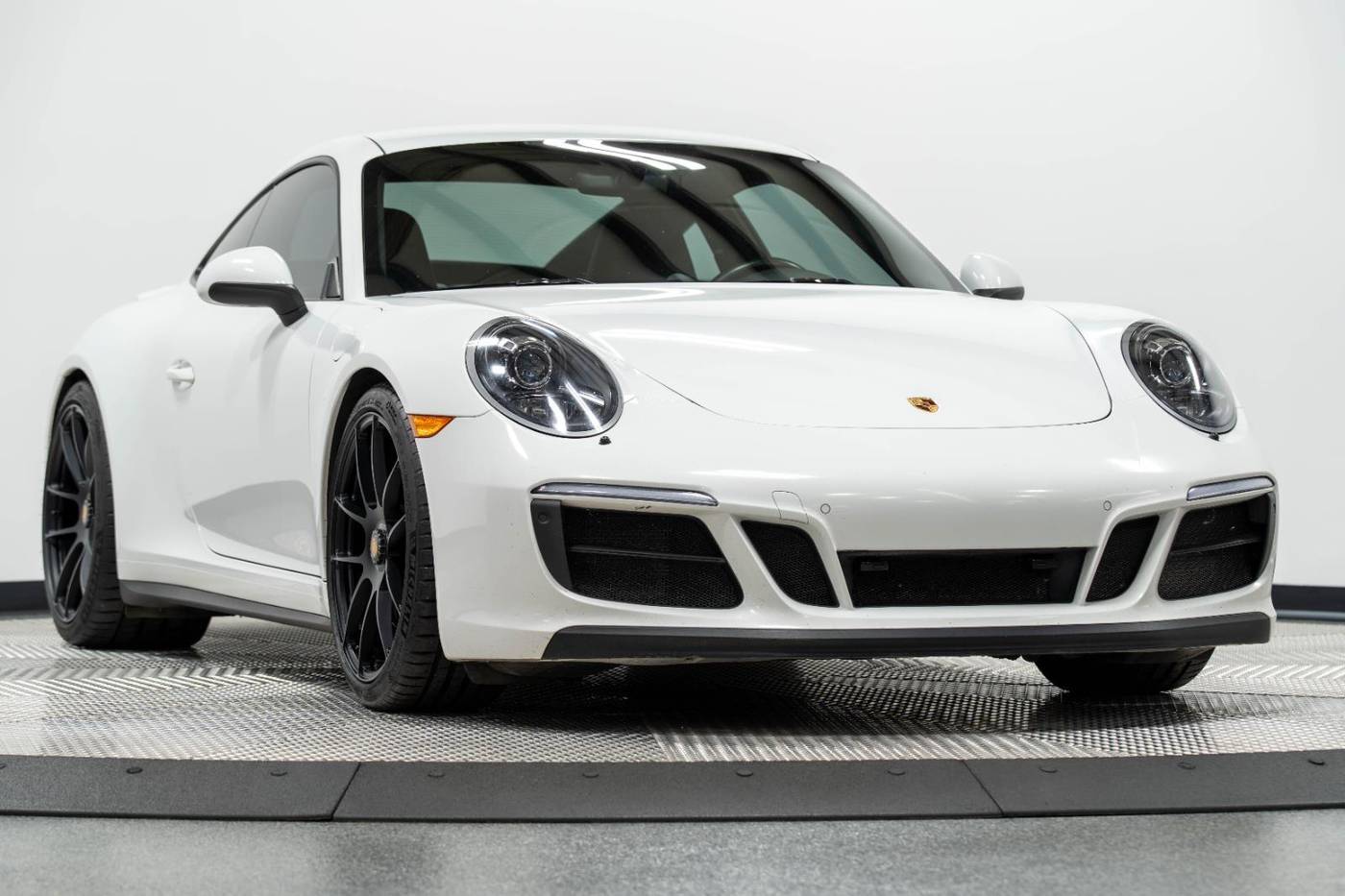 2018 Porsche 911 Carrera GTS — Coupe — 81,456 mi — Kansas City, KS