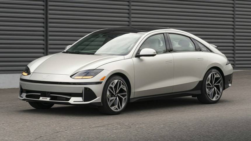 2023 Hyundai IONIQ 6 Limited — Sedan — 37,628 mi — Greenwood, IN
