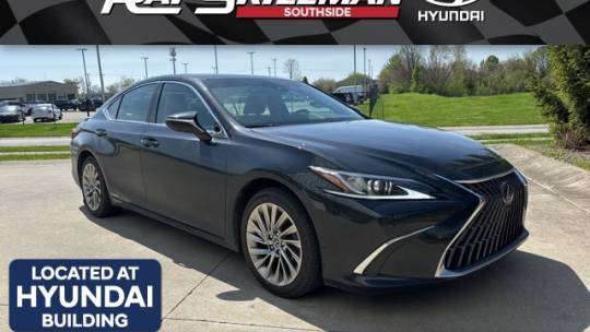 2022 Lexus ES 300h Luxury