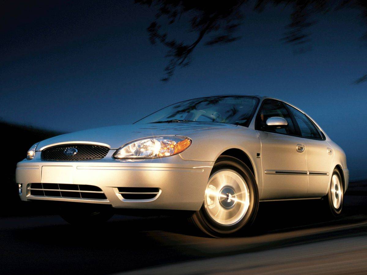 2006 Ford Taurus SE — Sedan — 141,455 mi — Greenwood, IN