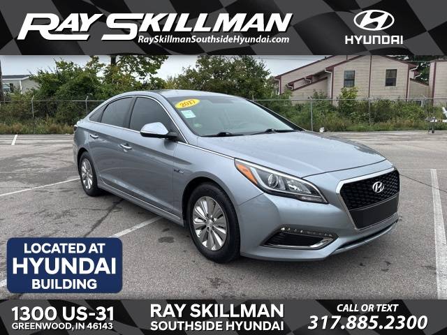 2017 Hyundai Sonata Hybrid SE — Sedan — 118,719 mi — Greenwood, IN