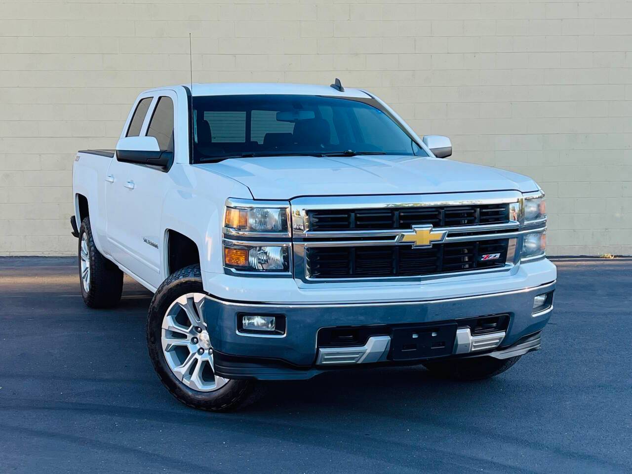 2015 Chevrolet Silverado 1500 LT — Pickup Truck — 168,821 mi — Sacramento, CA