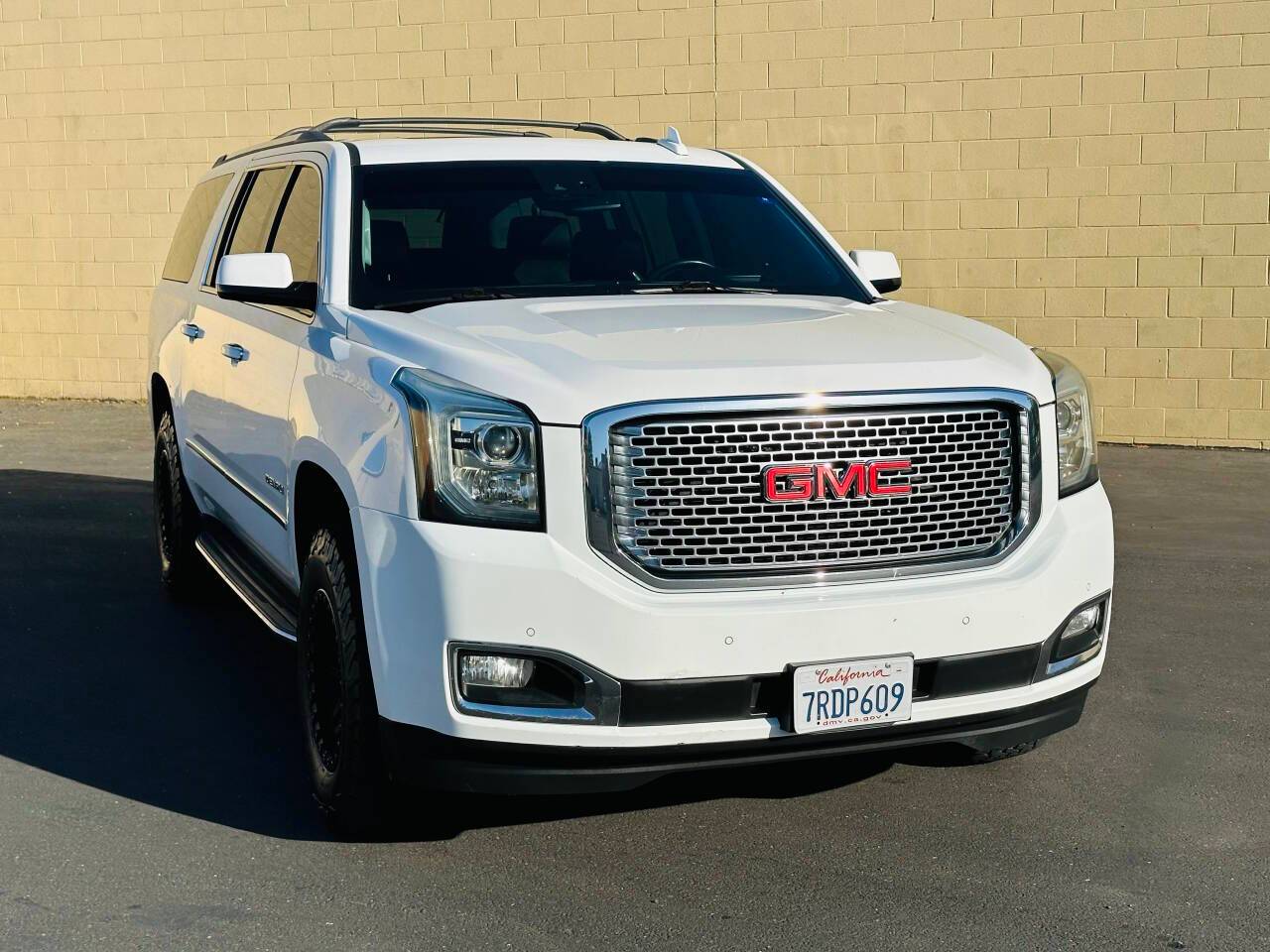 2016 GMC Yukon Denali — SUV — 155,372 mi — Sacramento, CA