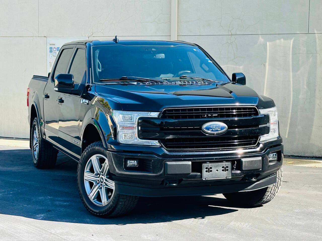 2018 Ford F-150 Lariat — Pickup Truck — 89,784 mi — Sacramento, CA