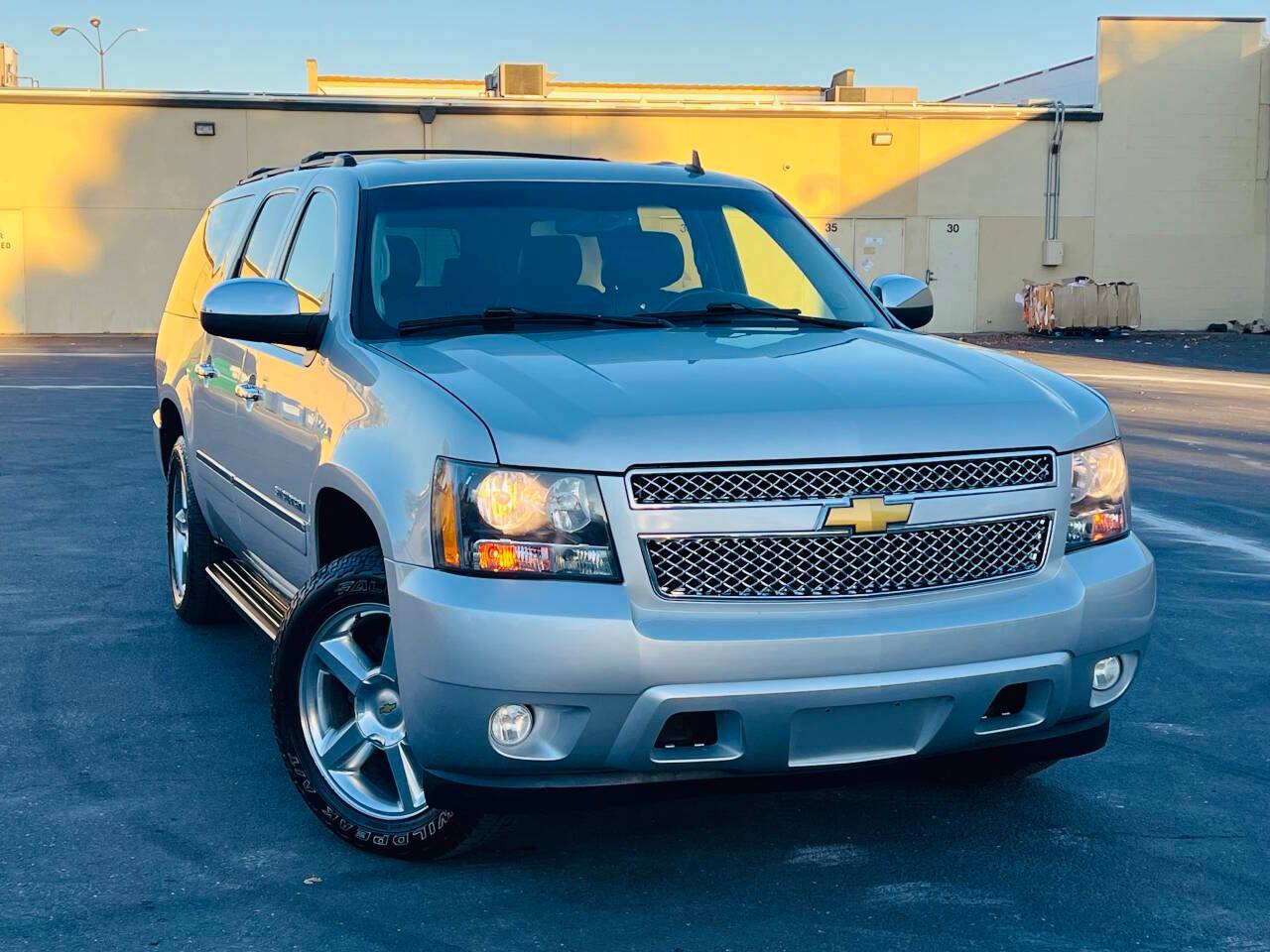 2014 Chevrolet Suburban LTZ — SUV — 127,048 mi — Sacramento, CA
