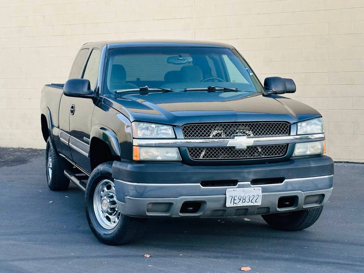 2003 Chevrolet Silverado 2500 LT — Pickup Truck — 205,864 mi — Sacramento, CA