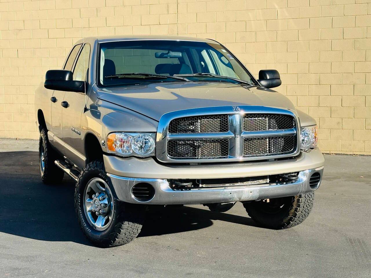 2004 Dodge Ram 2500 SLT — Pickup Truck — 125,274 mi — Sacramento, CA