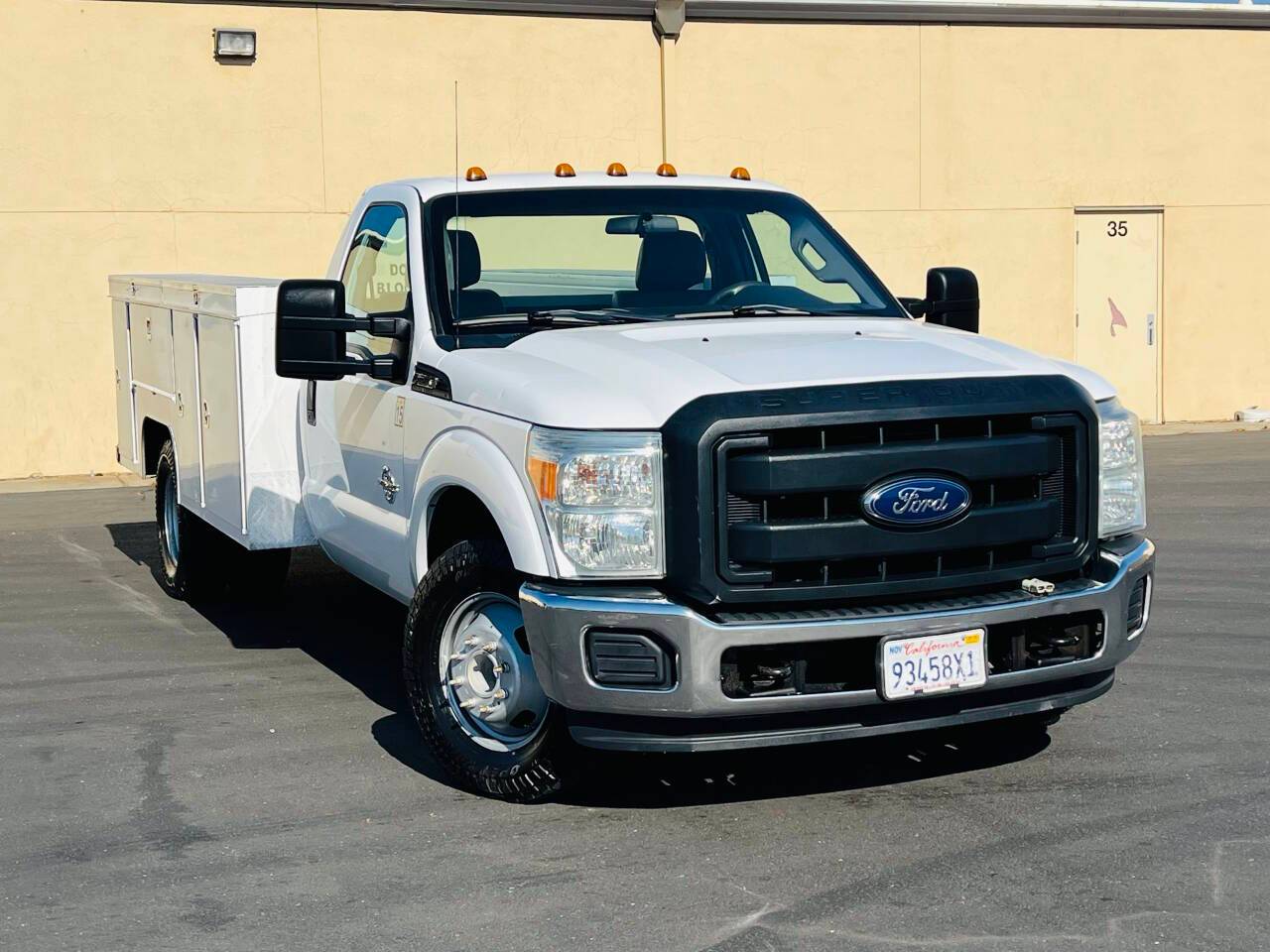 2016 Ford Super Duty F-350 Chassis Cab XL — Chassis Cab Truck — 171,180 mi — Sacramento, CA