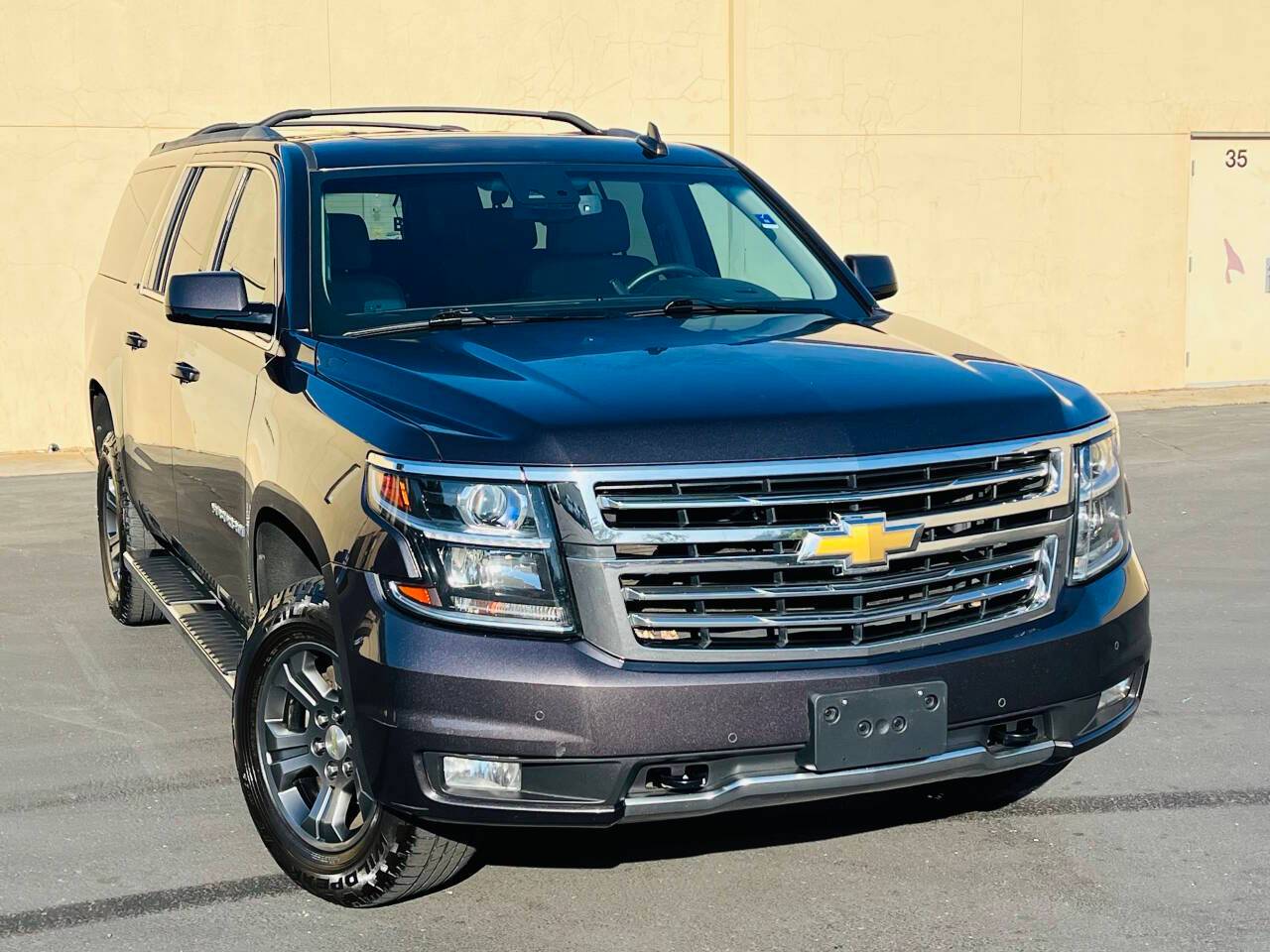2015 Chevrolet Suburban LT — SUV — 144,982 mi — Sacramento, CA