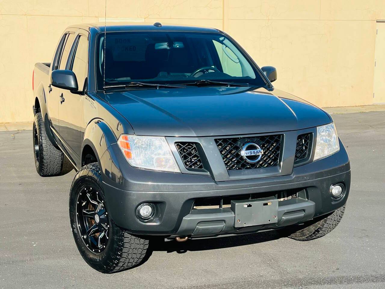 2011 Nissan Frontier PRO-4X — Pickup Truck — 151,780 mi — Sacramento, CA