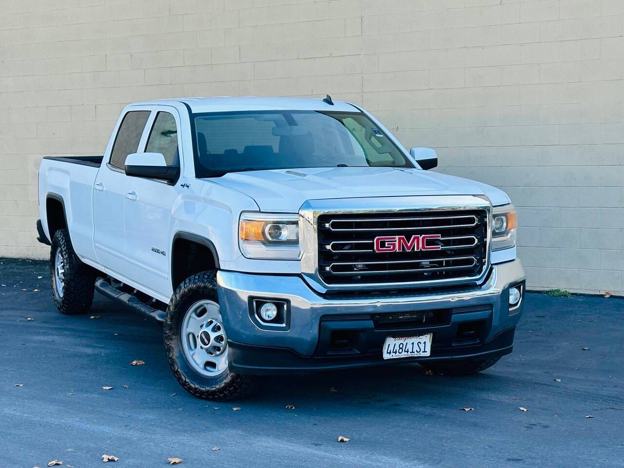 2015 GMC Sierra 2500HD SLE — Pickup Truck — 238,248 mi — Sacramento, CA