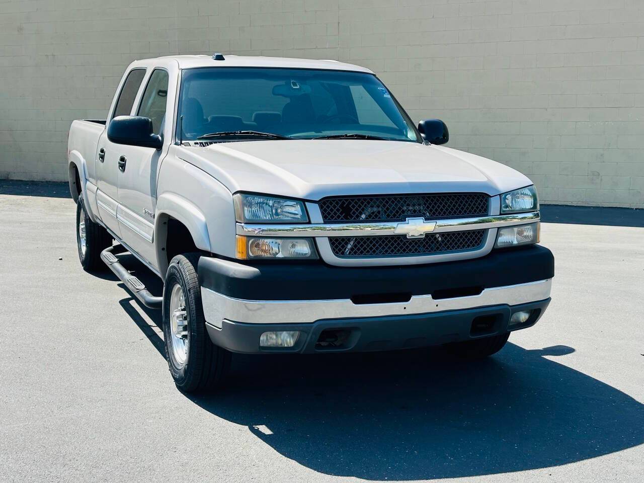 2004 Chevrolet Silverado 2500 LT — Pickup Truck — 97,553 mi — Sacramento, CA