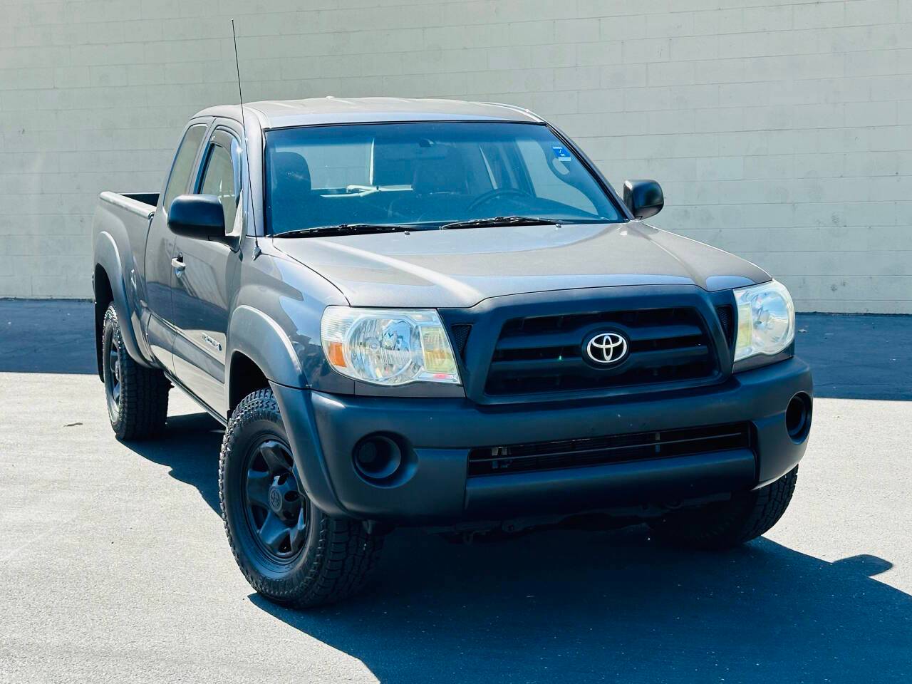 2010 Toyota Tacoma Base — Pickup Truck — 191,944 mi — Sacramento, CA