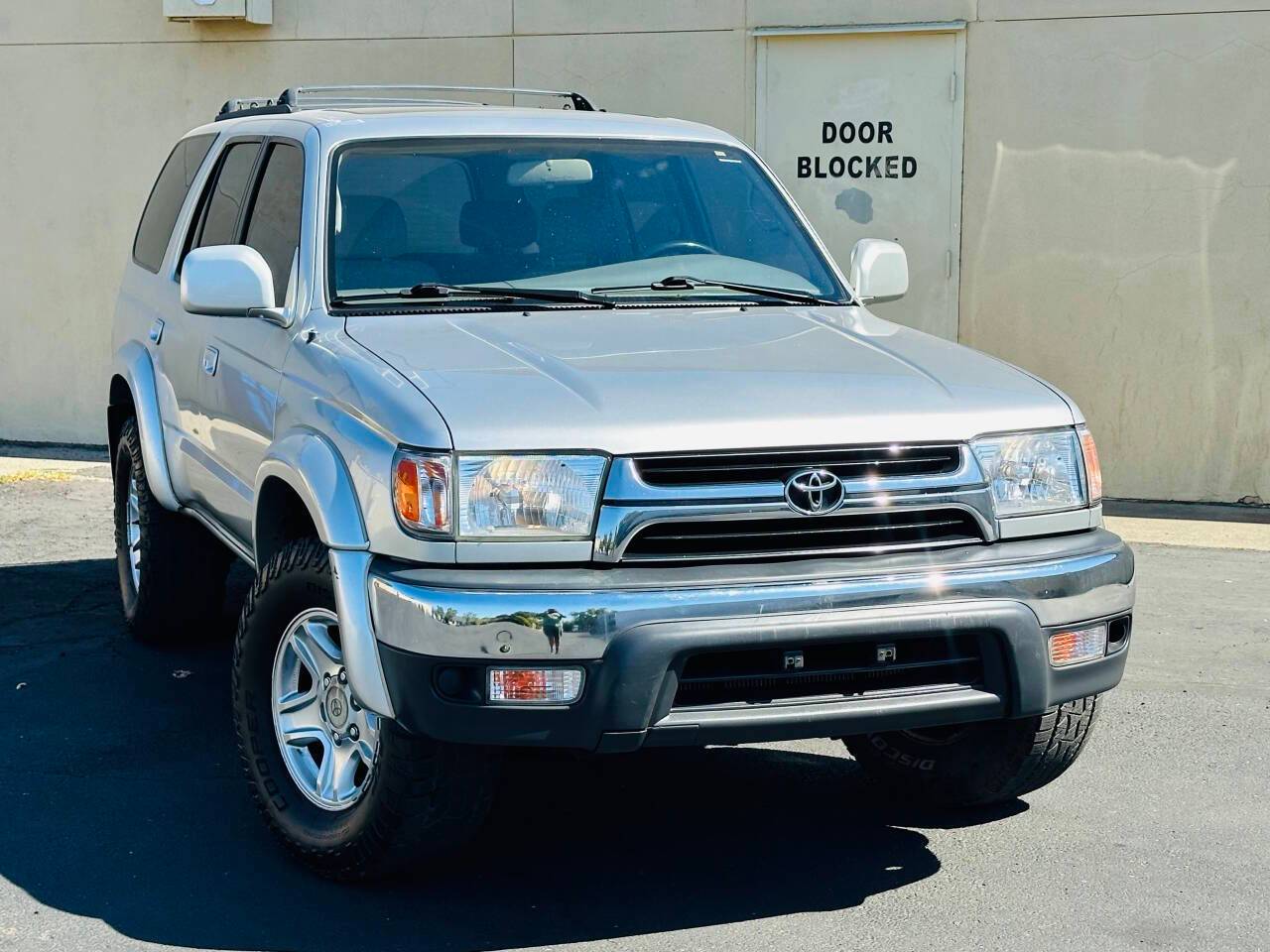 2002 Toyota 4Runner SR5 — SUV — 110,424 mi — Sacramento, CA