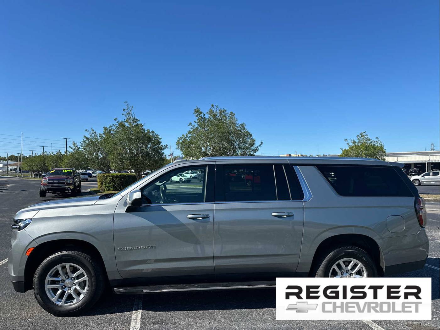 2023 Chevrolet Suburban LT — SUV — 60,972 mi — Brooksville, FL