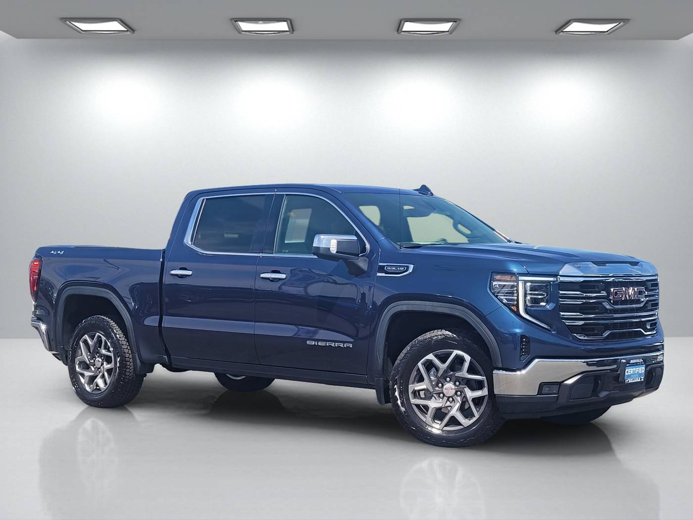 2022 GMC Sierra 1500 SLT — Pickup Truck — 7,666 mi — Roseville, CA