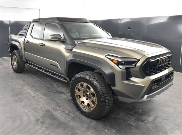 2025 Toyota Tacoma Limited Hybrid — Pickup Truck — 332 mi — Anderson, SC