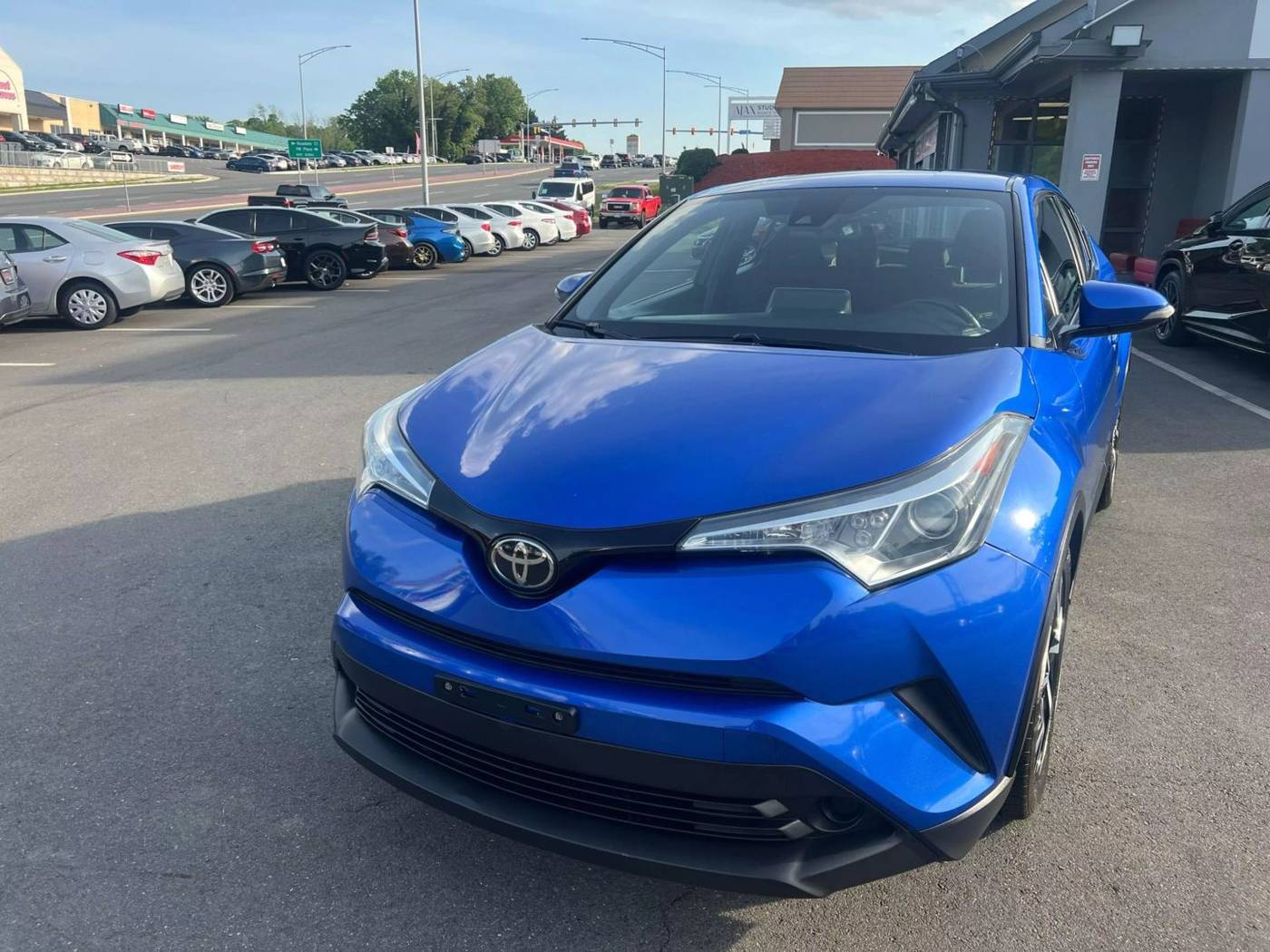 2019 Toyota C-HR XLE — SUV — 72,452 mi — Woodbridge, VA
