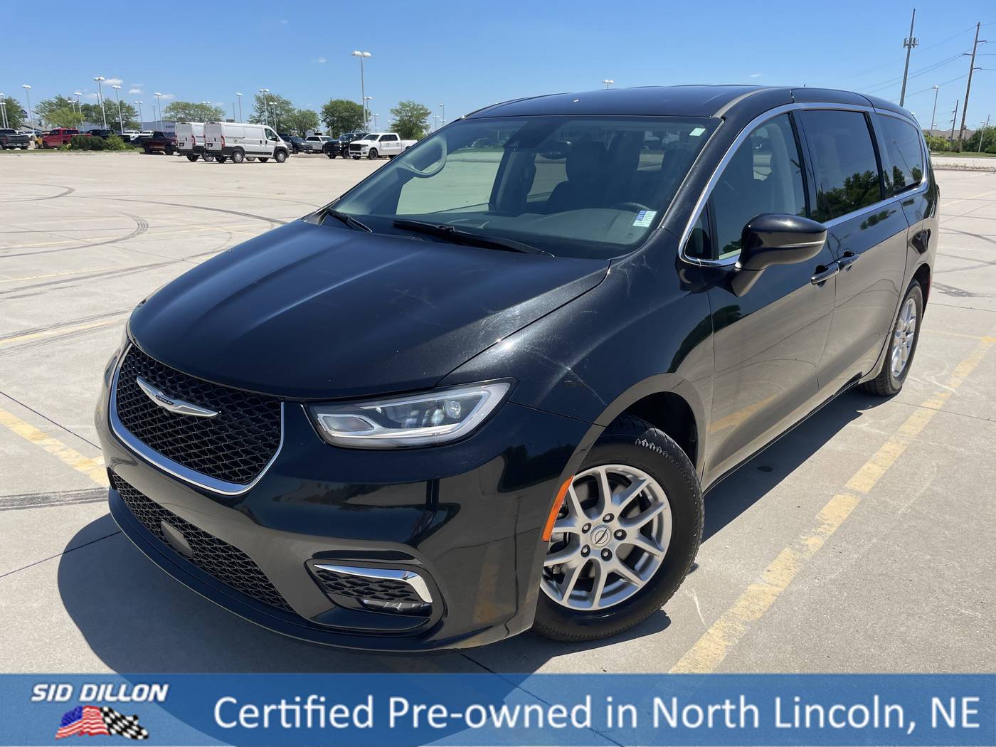 2023 Chrysler Pacifica Touring L — Minivan — 67,168 mi — Lincoln, NE