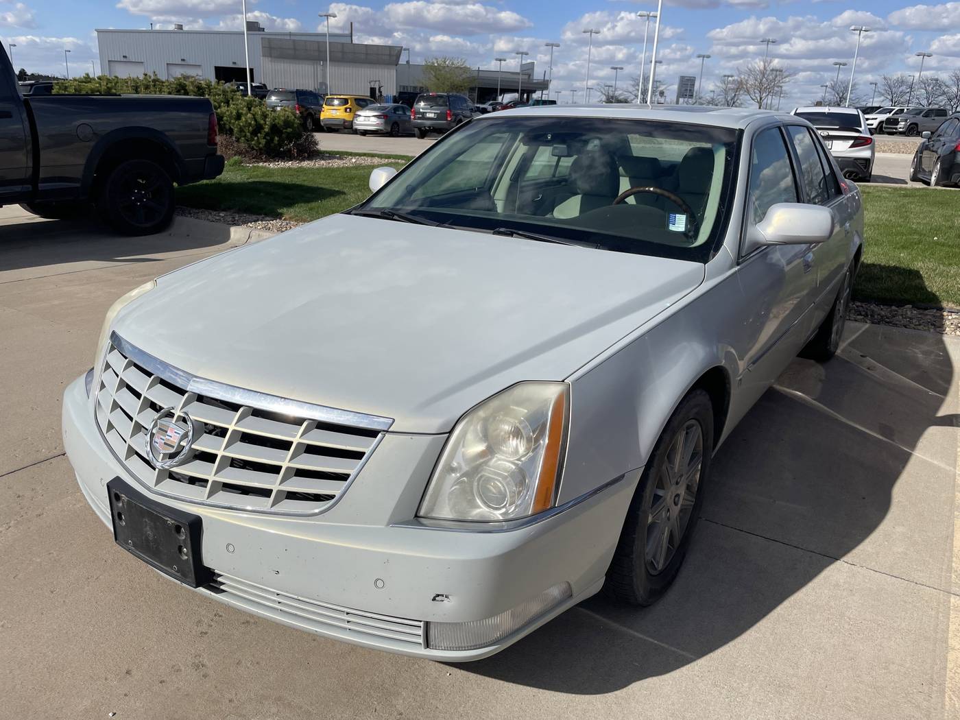 2010 Cadillac DTS 1SD — Sedan — 150,505 mi — Lincoln, NE