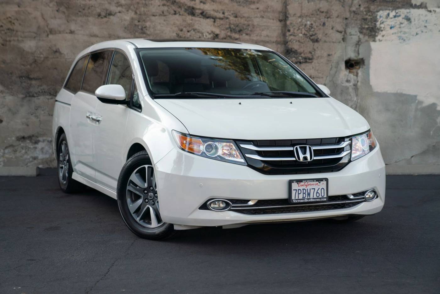 2015 Honda Odyssey Touring Elite — Minivan — 126,370 mi — Roseville, CA