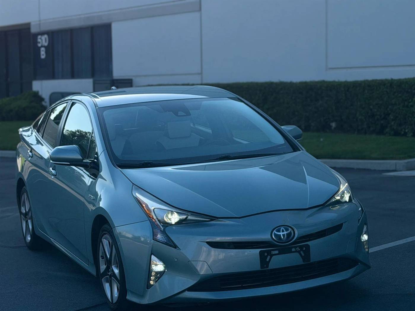 2018 Toyota Prius Four Touring — Hatchback — 123,180 mi — Corona, CA