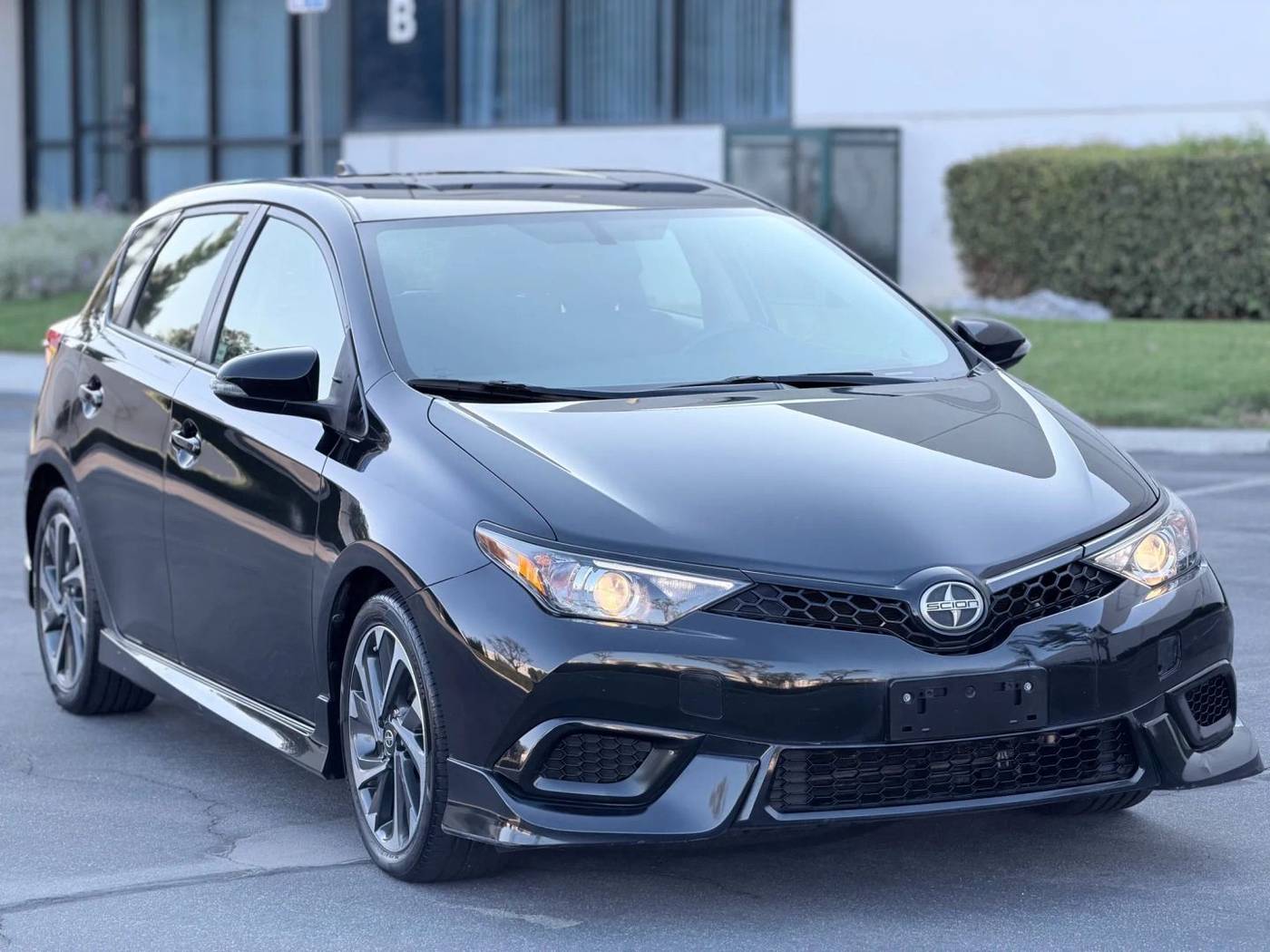 2016 Scion iM Base — Hatchback — 61,929 mi — Corona, CA