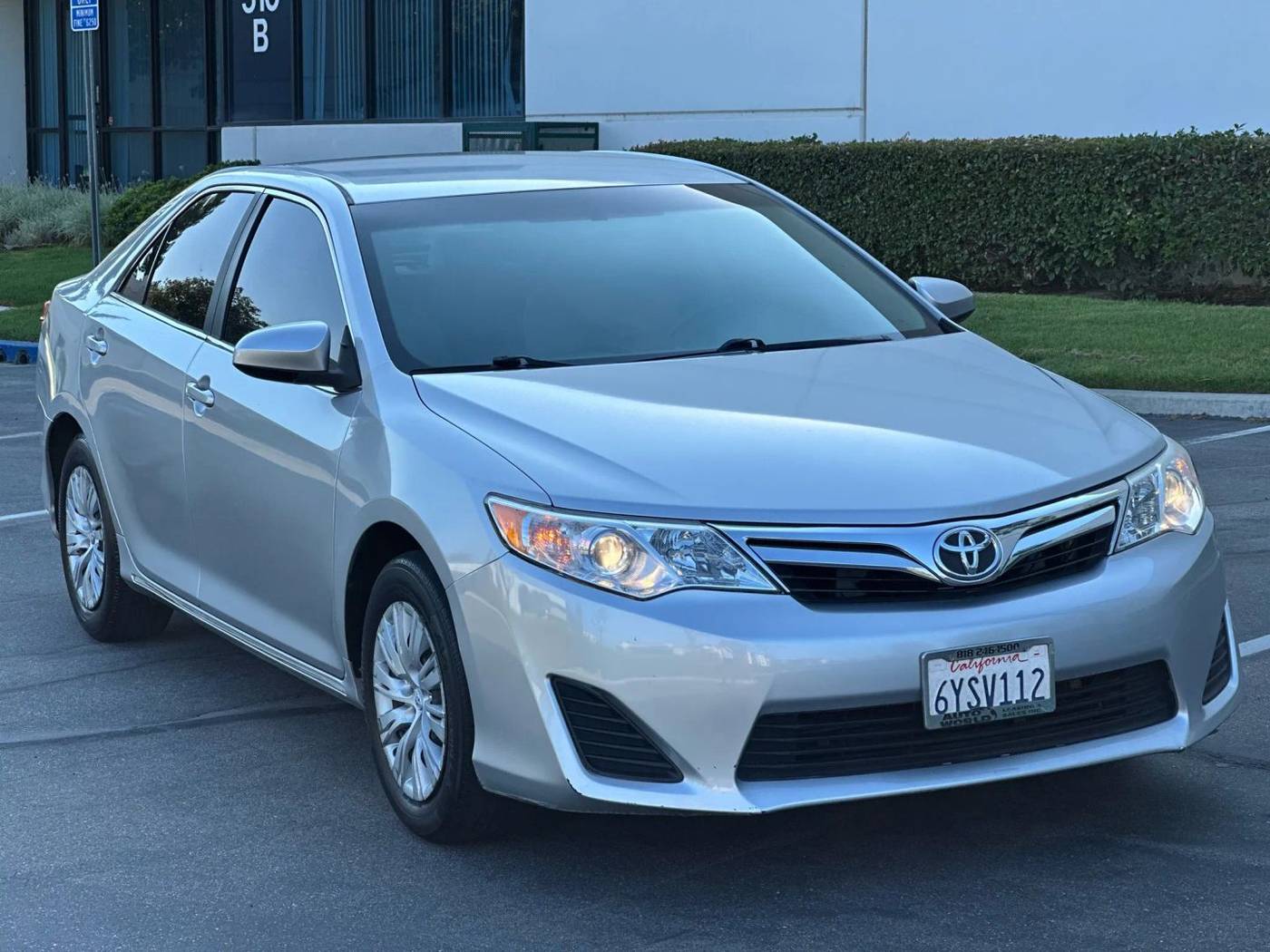 2012 Toyota Camry LE — Sedan — 114,943 mi — Corona, CA