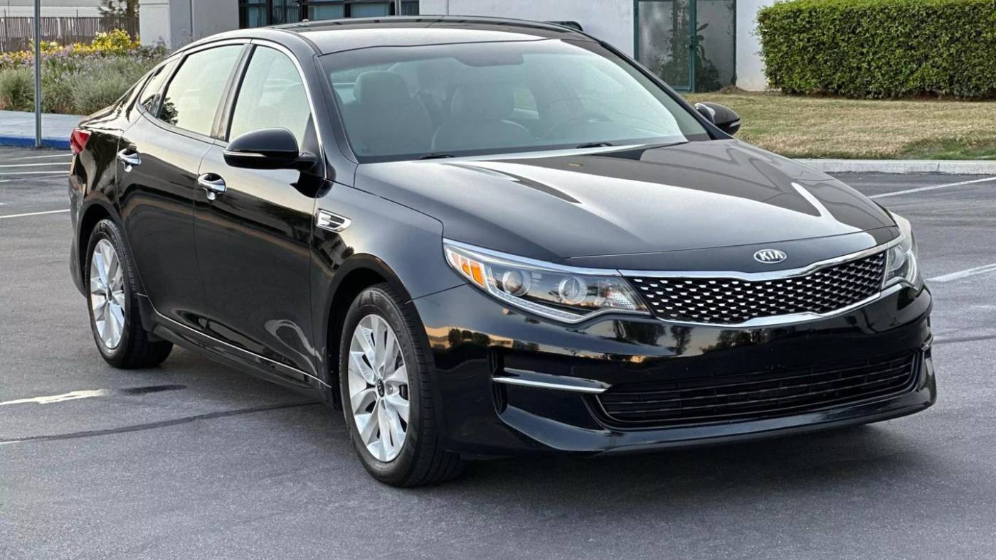 2016 Kia Optima EX — Sedan — 112,747 mi — Corona, CA