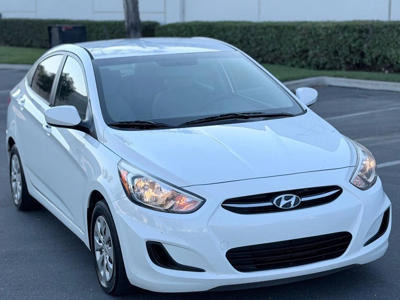 2016 Hyundai Accent SE — Sedan — 98,847 mi — Corona, CA