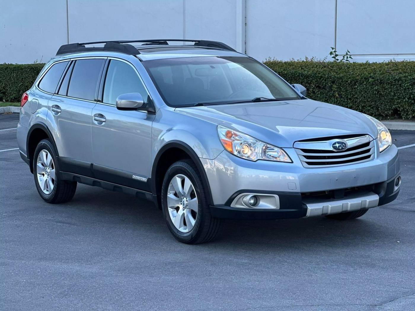 2012 Subaru Outback 3.6R Limited — SUV — 105,965 mi — Corona, CA