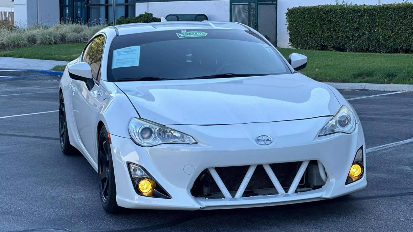 2015 Scion FR-S Base — Coupe — 117,718 mi — Corona, CA