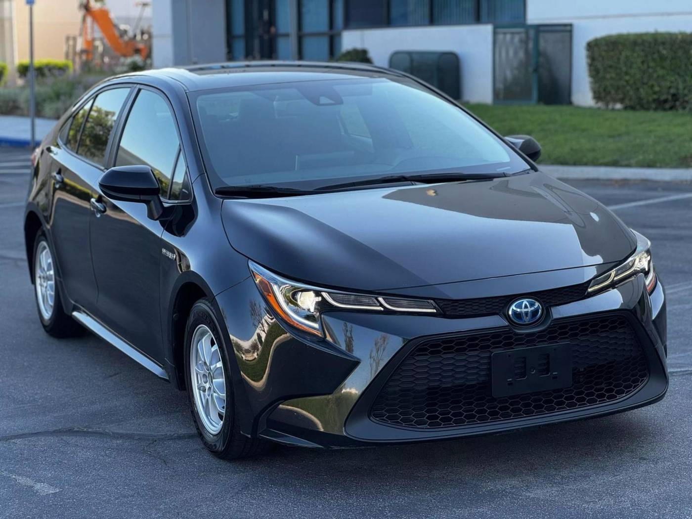 2021 Toyota Corolla Hybrid LE — Sedan — 113,686 mi — Corona, CA
